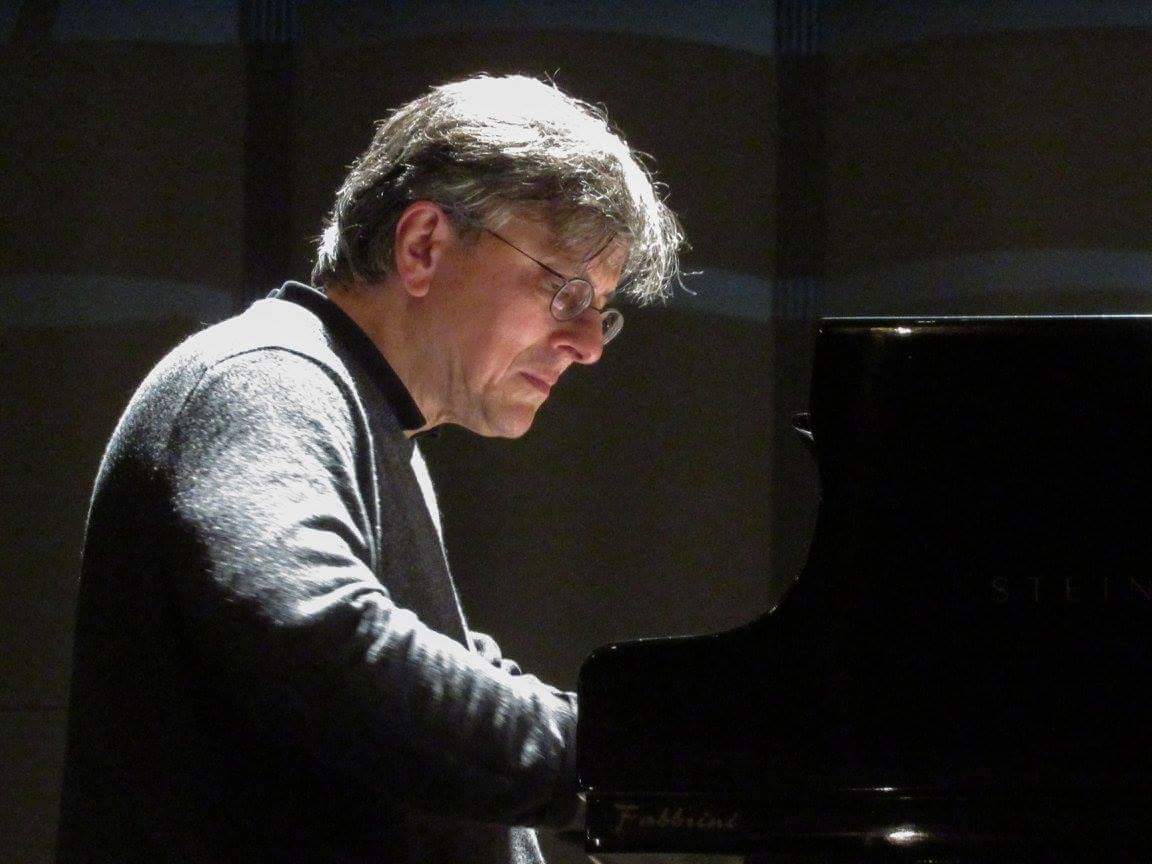 線上【鋼琴大師課】一對一大師課系列-德國科(kē)隆音樂與舞蹈學院鋼琴教授：安得(de)烈&middot;弗羅利希(Andreas Fr&ouml;lich）_慧禾國際藝術教育