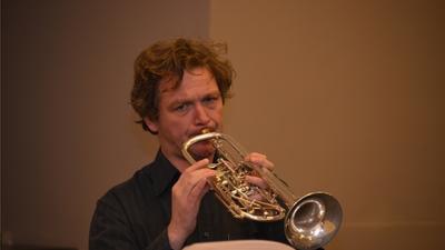 線上【小号大師課】一對一大師課系列——呂貝克國立音樂學院小号教授托比亞斯&middot;富勒教授_慧禾國際藝術教育