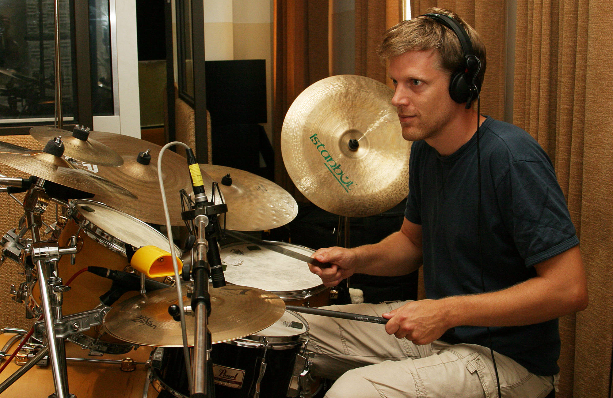 線上【爵士鼓大師課】一對一大師課系列——德國羅斯托克音樂與戲劇(jù)學院迪特裡(lǐ)希&middot; 維爾林(Dietrich W&ouml;hrlin)教授爵士鼓教授_慧禾國際藝術教育