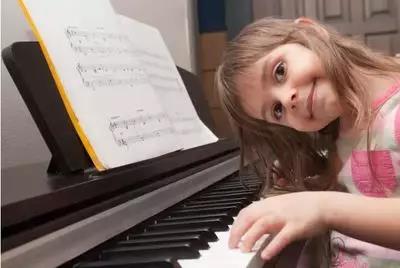 練琴半小時&times;10年＞三小時&times;3年！_慧禾國際藝術教育