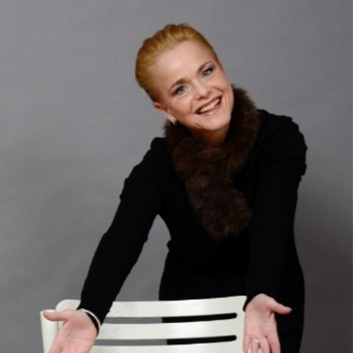 線上一對一大師課系列——德累斯頓國立音樂學院【聲樂教授】克裡(lǐ)斯蒂安娜&middot;霍斯菲爾德_慧禾國際藝術教育